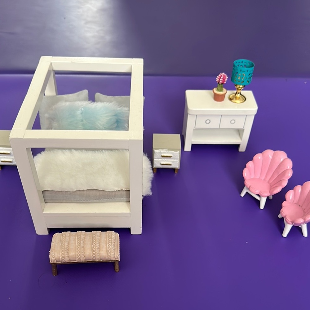 Pottery Barn Kids White Dollhouse Bedroom Set